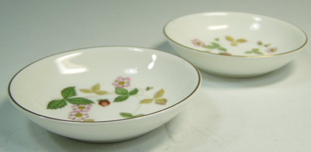 ウェッジウッド Wedgwood ワイルドストロベリー １０ｃｍ深型小皿 ペア